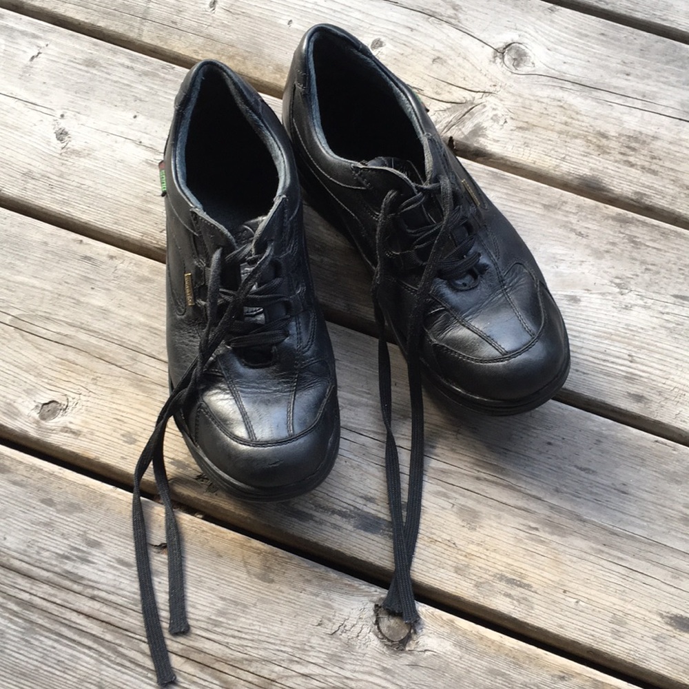 Sano walking shoes by Mephisto